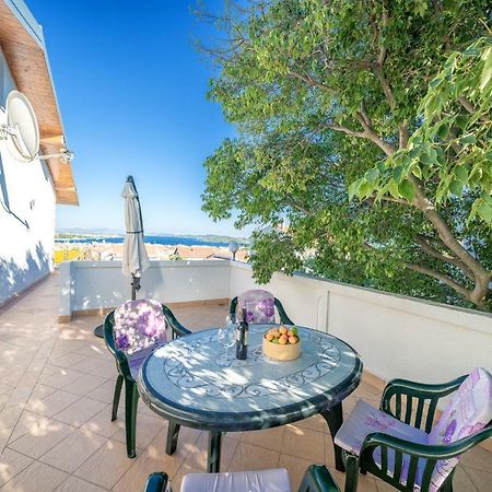 Apartmani Pataca Vodice Buitenkant foto