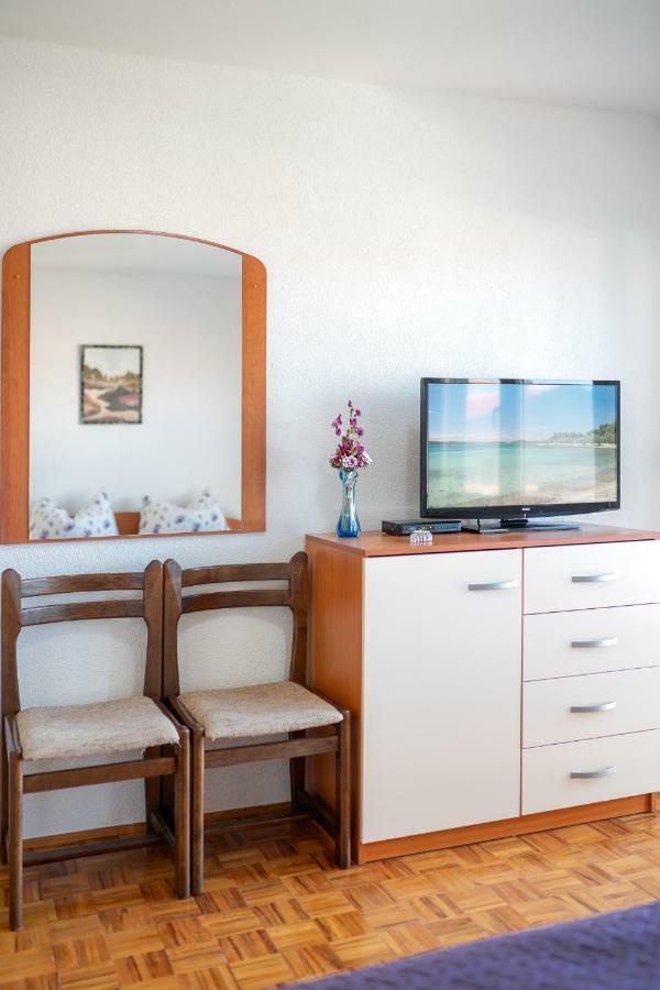 Apartmani Pataca Vodice Buitenkant foto