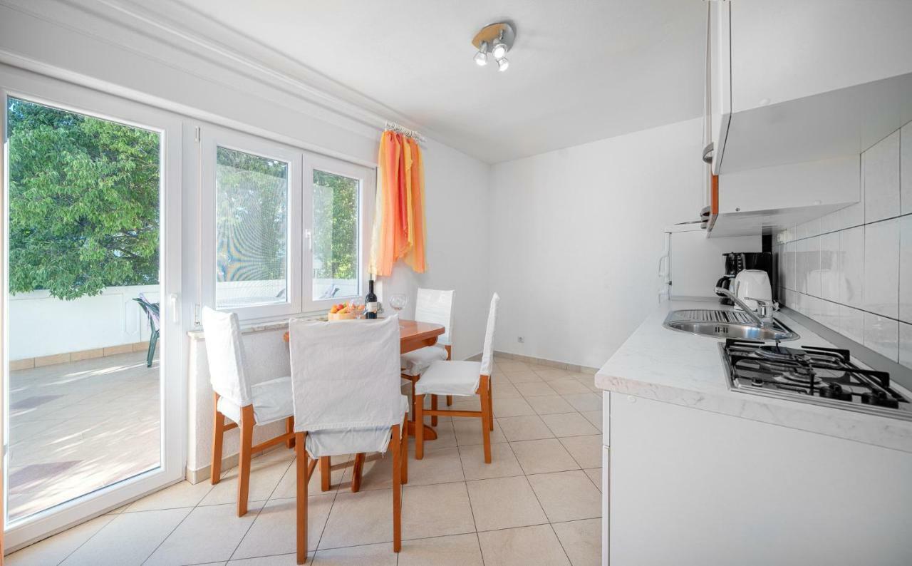 Apartmani Pataca Vodice Buitenkant foto