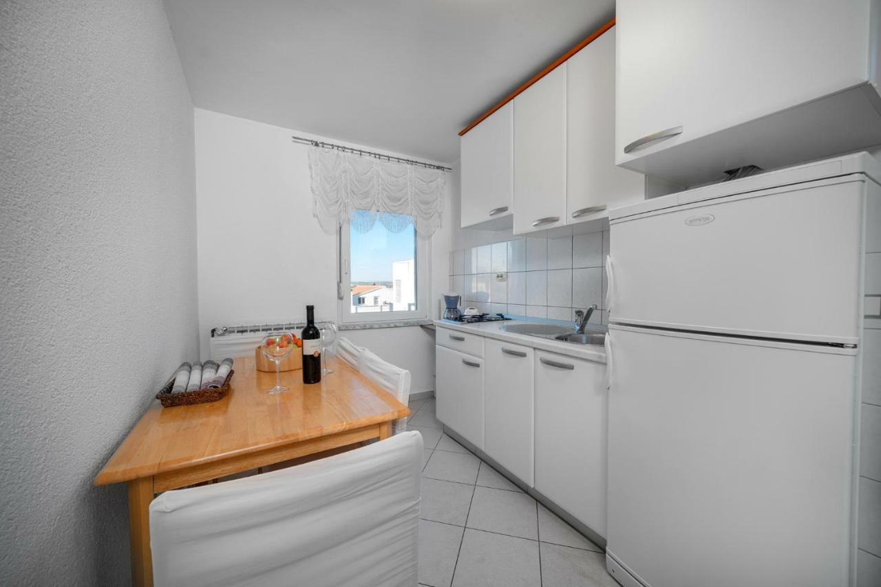 Apartmani Pataca Vodice Buitenkant foto