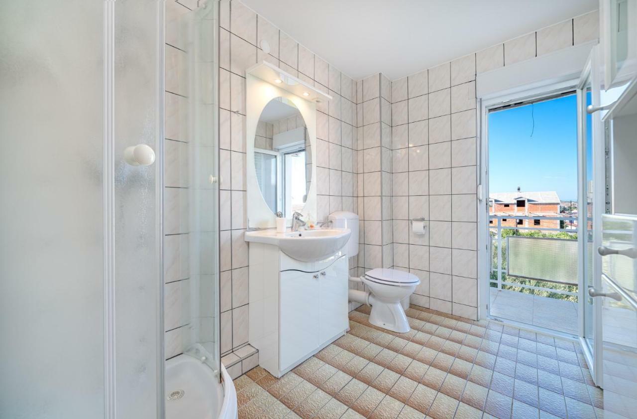 Apartmani Pataca Vodice Buitenkant foto